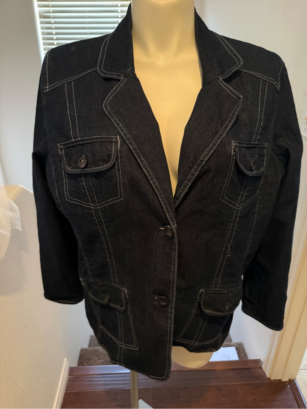 Dark  Denim Blazer Jacket - Women's Casual Tailored Coat.EUC. Size xl